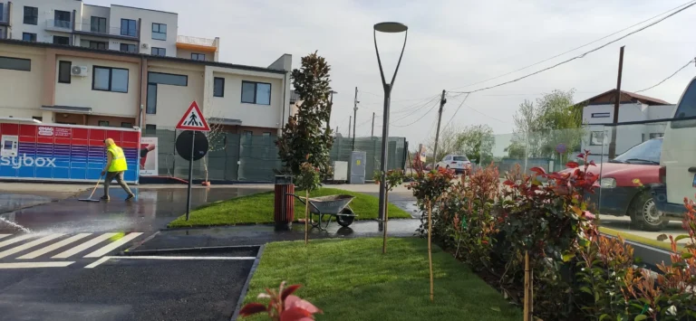 Amenajare peisagistică modernă și funcțională: Complex rezidențial nou